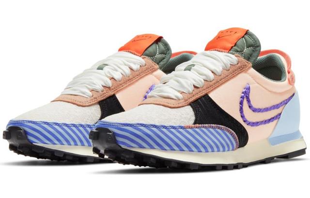 Nike Daybreak type "crimson tint"