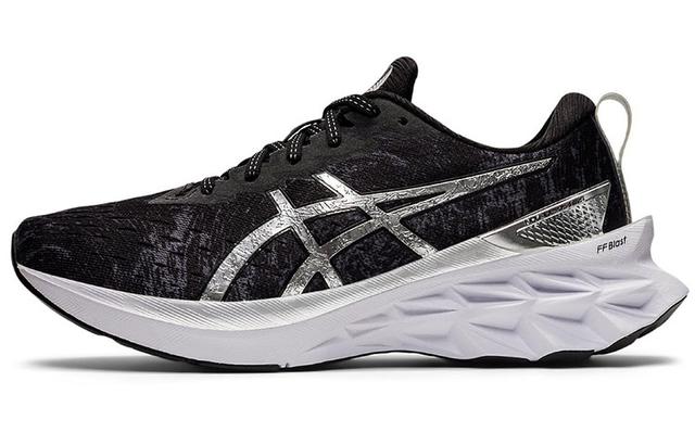 Asics Novablast 2