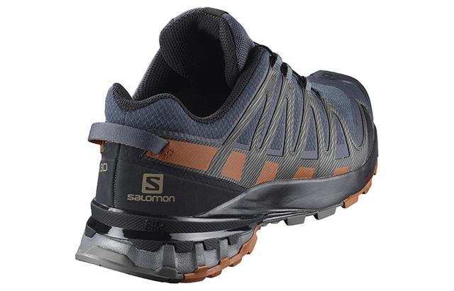 SALOMON XA Pro 3D V8 Wide Gore-Tex