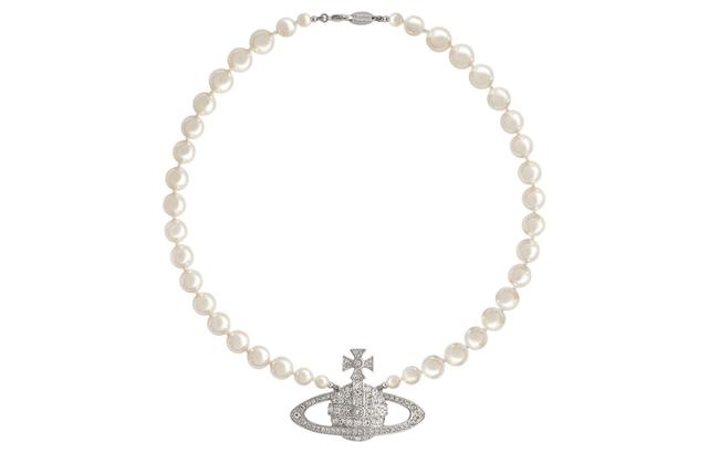 Vivienne Westwood MAN. BAS RELIEF PEARL NECKLACE