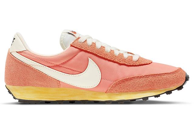 Nike Daybreak "Light Madder Root"