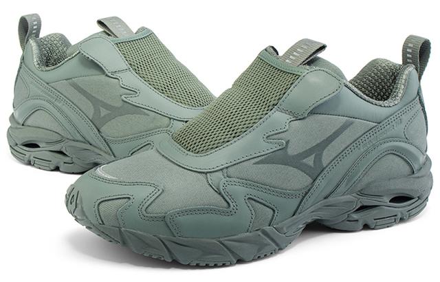 Beams x Mizuno Wave Rider 10 Slip-On