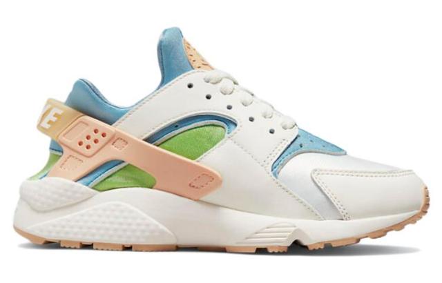 Nike Huarache SE "Easter"