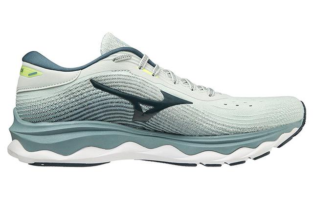 Mizuno Wave Sky 5