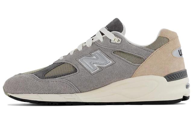 New Balance Teddy MadeNB 990 V2