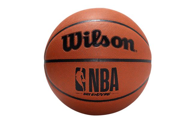 Wilson x NBA 7 PU