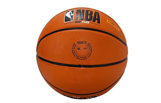 Wilson x NBA 7 DRV Plus