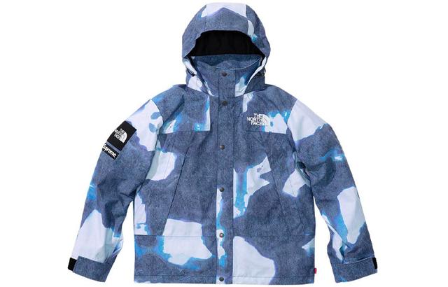 Supreme Week 17 x The North Face Bleached Denim Print Mountain Jacket