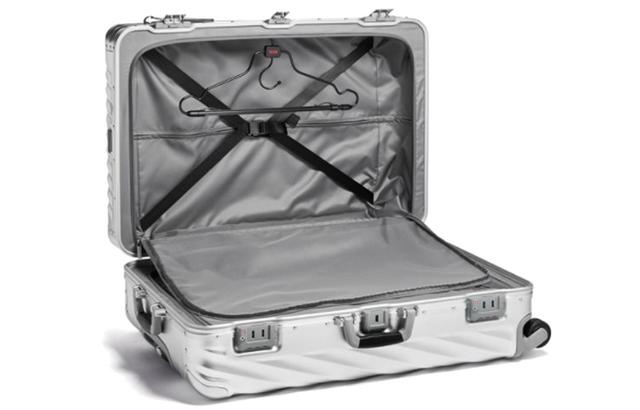 TUMI 19 Degree Aluminum 29