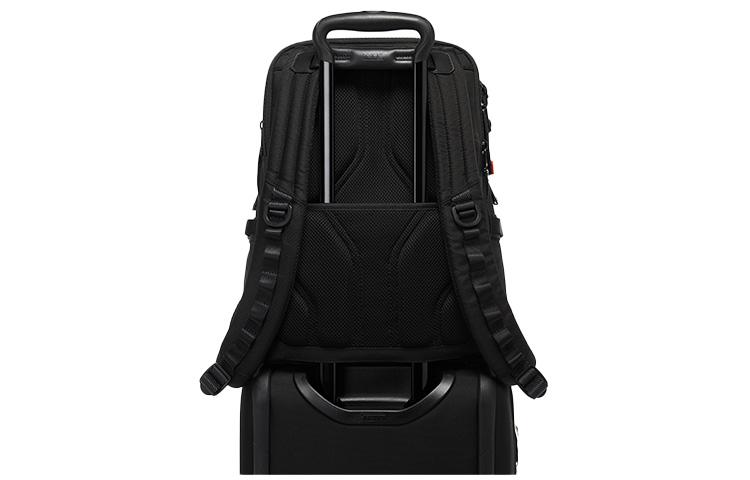 TUMI Alpha Bravo Navigation 22