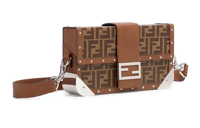 FENDI Baguette Trunk LogoFF