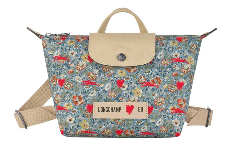 LONGCHAMP X EU Le Pliage 21 logo