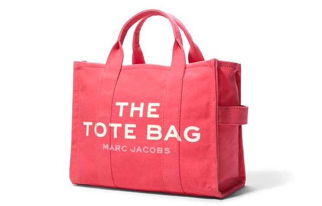 MARC JACOBS MJ The Traveler Logo