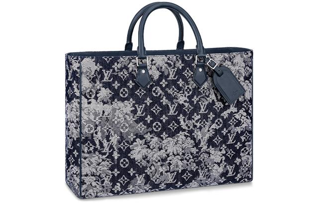 LOUIS VUITTON Tapestry