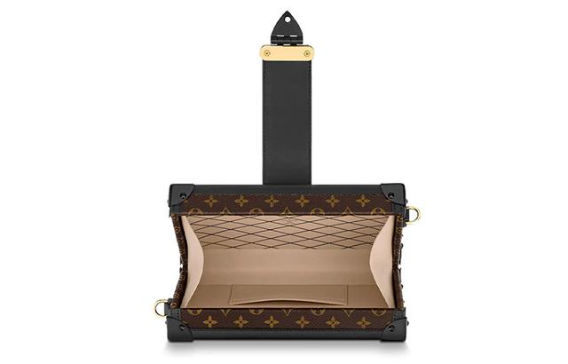 LOUIS VUITTON Petite Malle