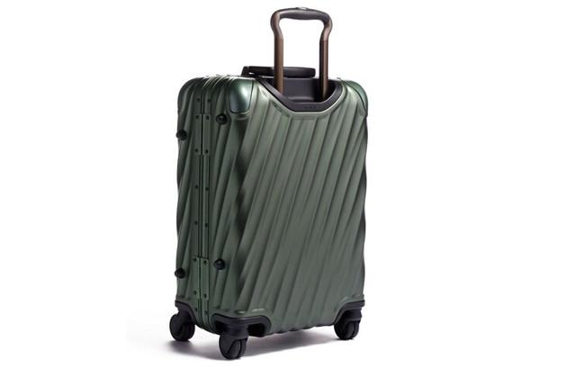 TUMI 19 Degree Aluminum 202429