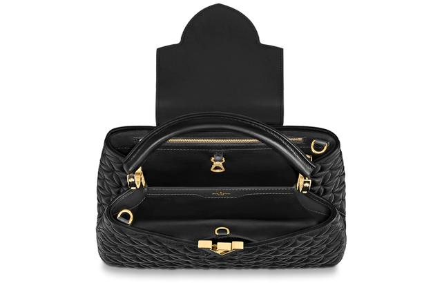 LOUIS VUITTON Capulines Logo