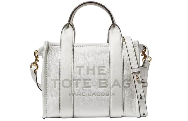 MARC JACOBS MJ The Mini Traveler logo