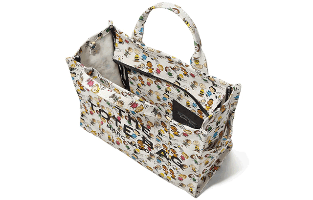 MARC JACOBS x Peanuts The Traveler