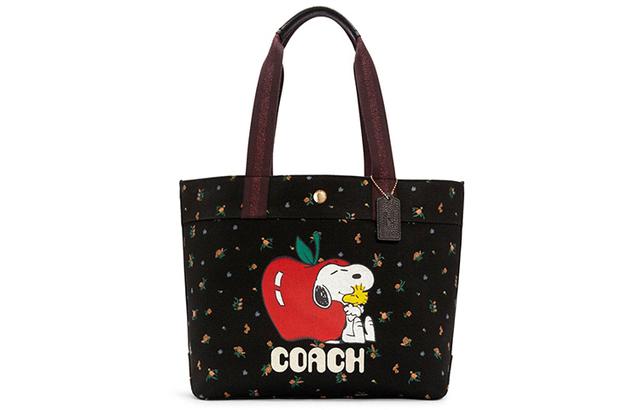 COACH X Peanuts Canvas 33 Snoopy Tote