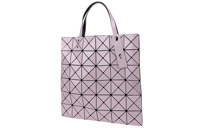 ISSEY MIYAKE Lucent Tote