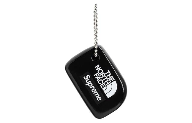 Supreme SS20 Week 13 SupremeThe North Face Floating Keychain