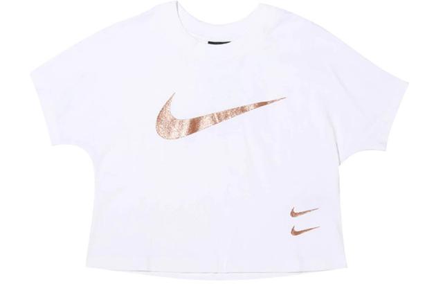 Nike Sportswear Swoosh LogoT