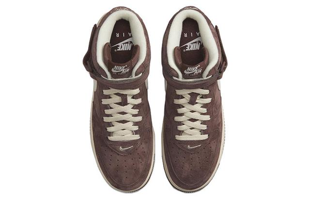 Nike Air Force 1 '07 qs "chocolate"