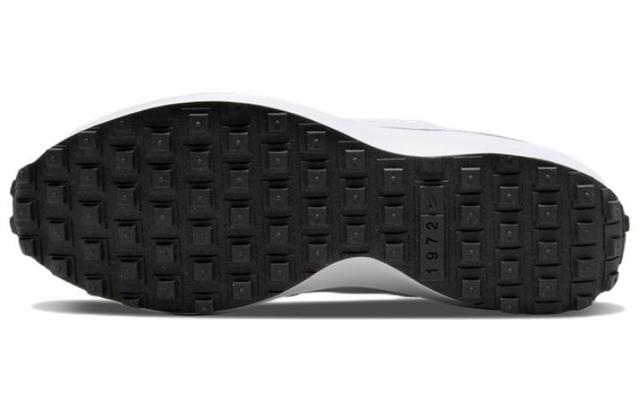 Nike Waffle debut