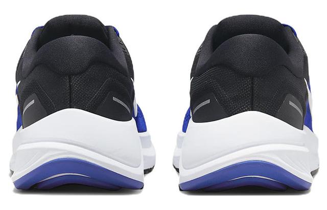 Nike Zoom Structure 24