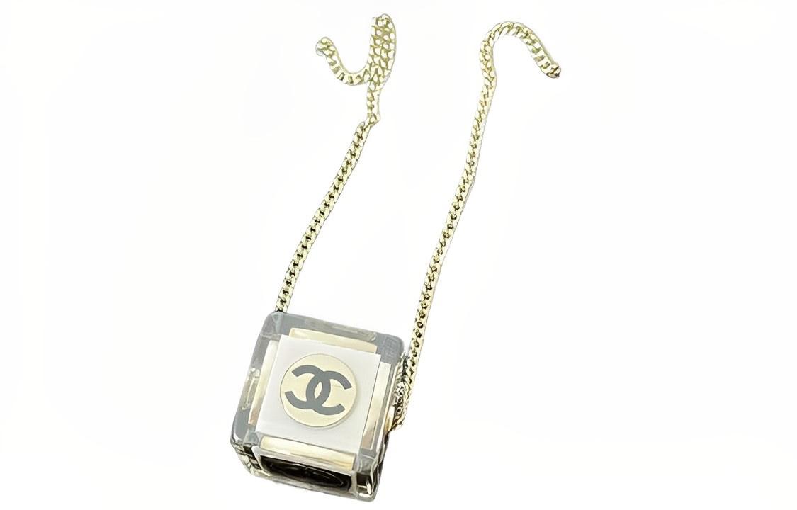 Chanel C