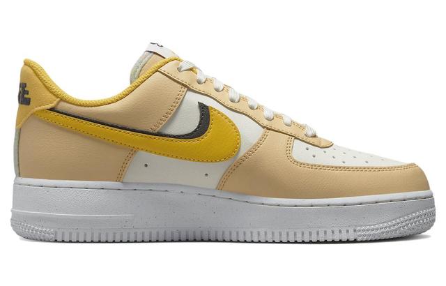 Nike Air Force 1 Low "82"