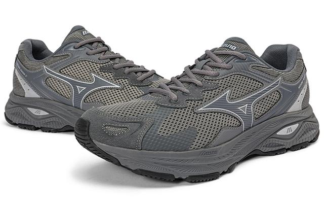 Mizuno Racer S