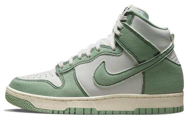 Nike Dunk "Green Denim"