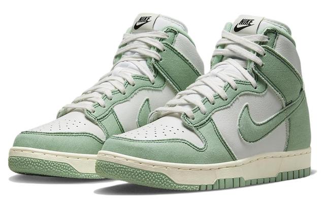 Nike Dunk "Green Denim"