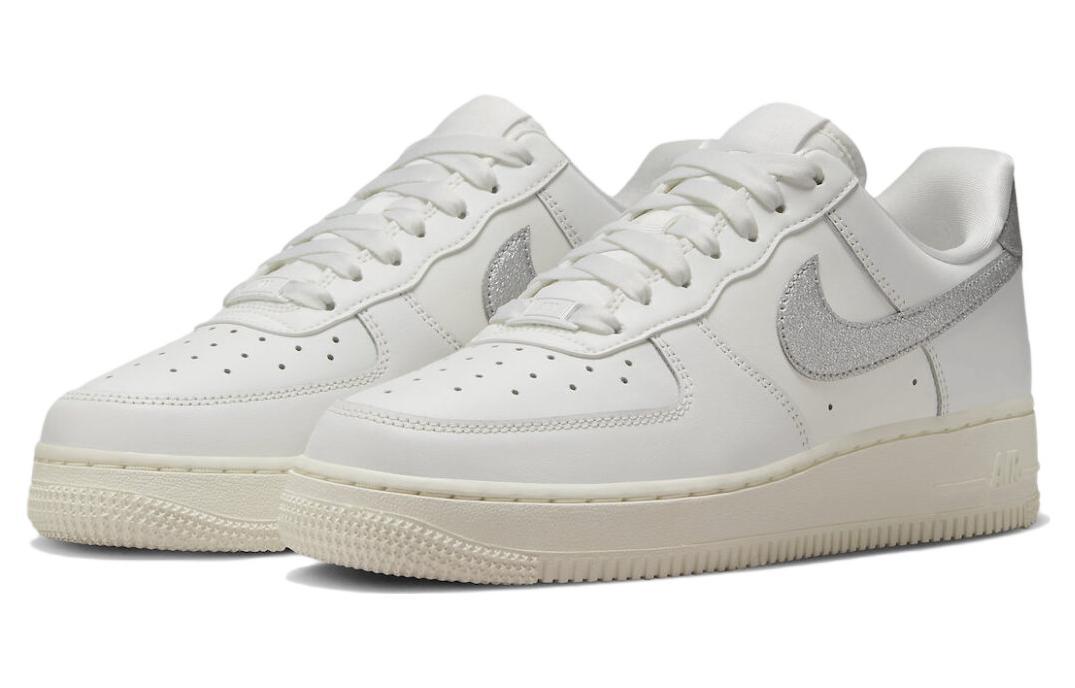 Nike Air Force 1 Low silver swoosh