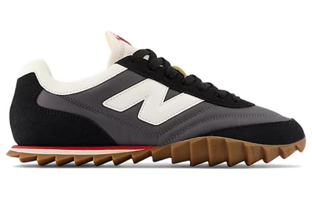 New Balance RC30