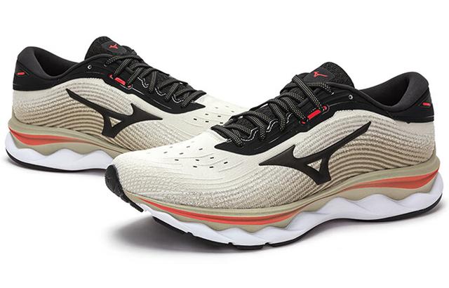 Mizuno Wave Sky 5