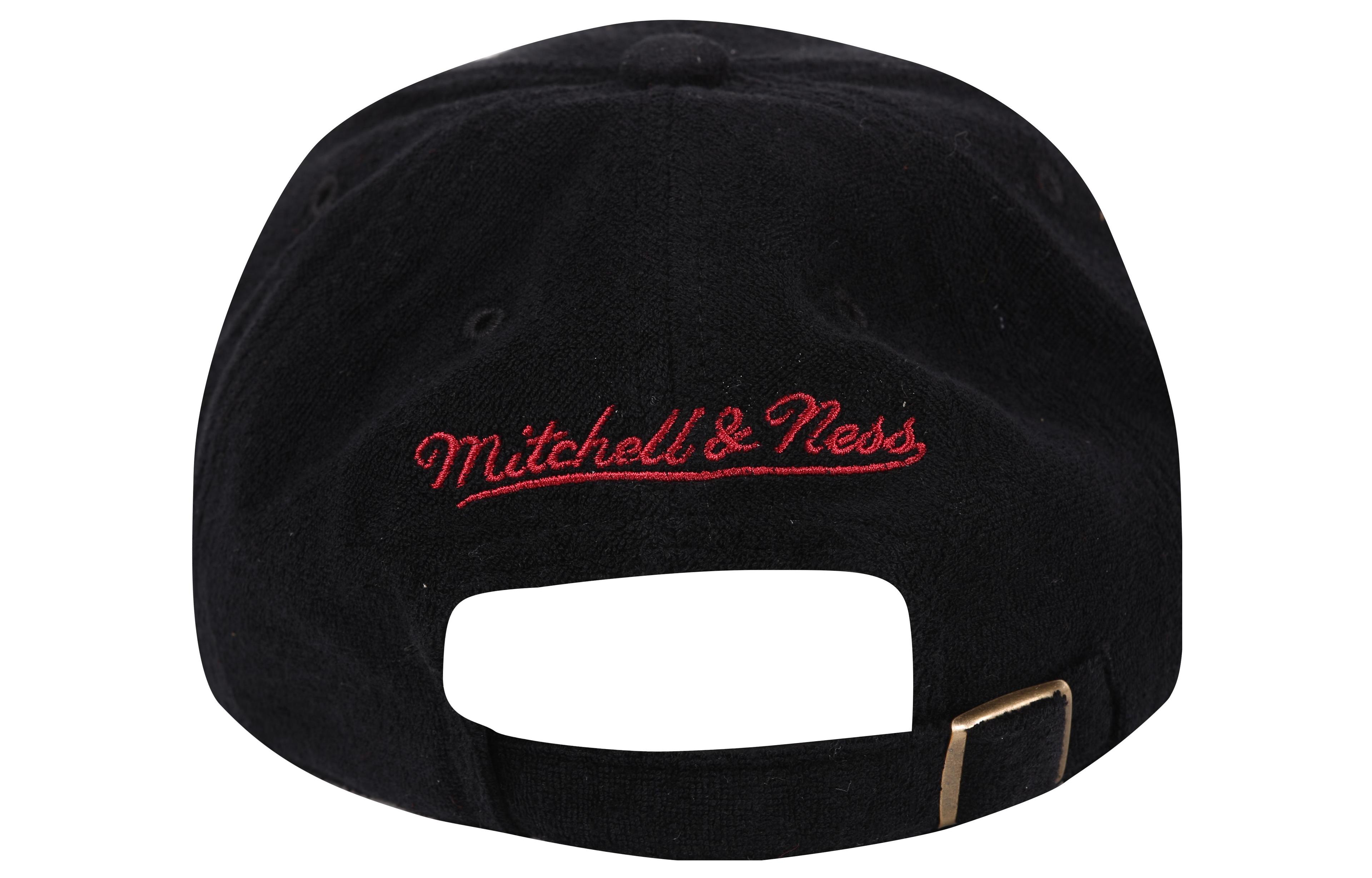 Mitchell Ness logo