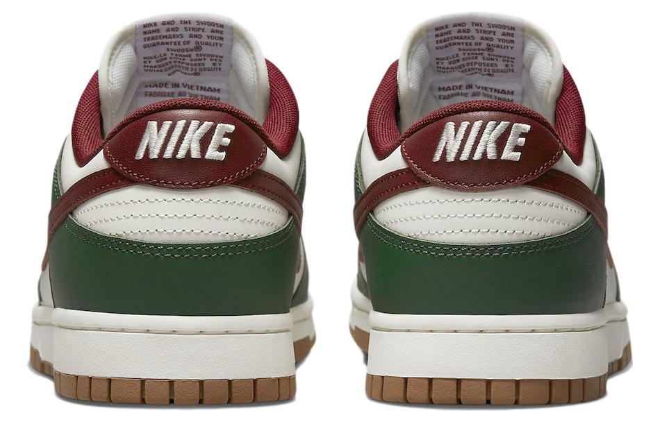 Nike Dunk Low "Gorge Green"