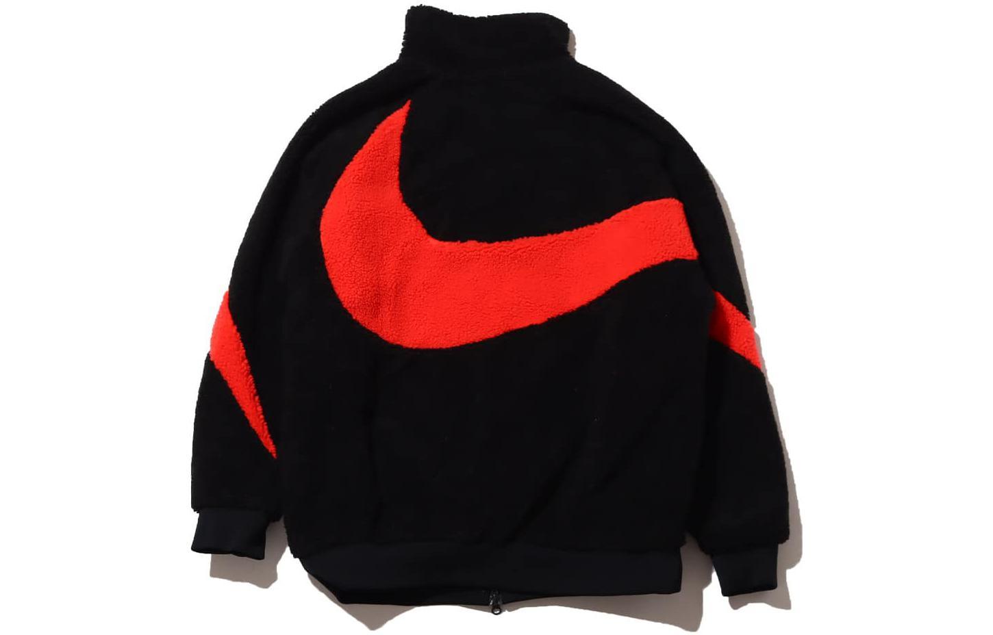 Nike Sportswear Swoosh Logo