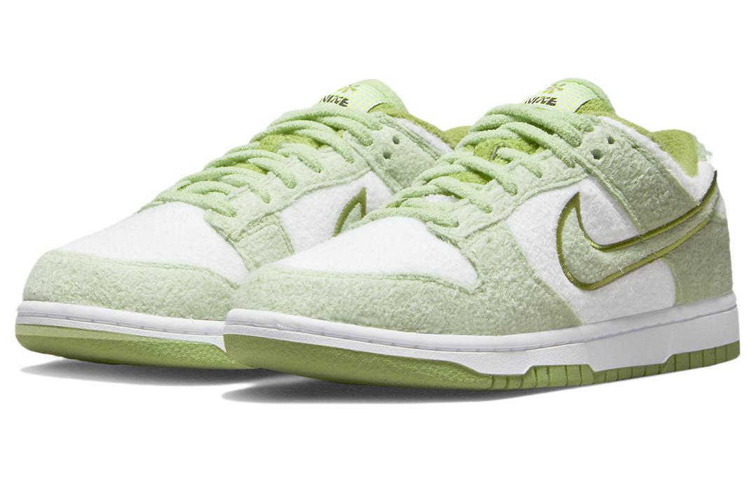 Nike Dunk Low "Fleece"