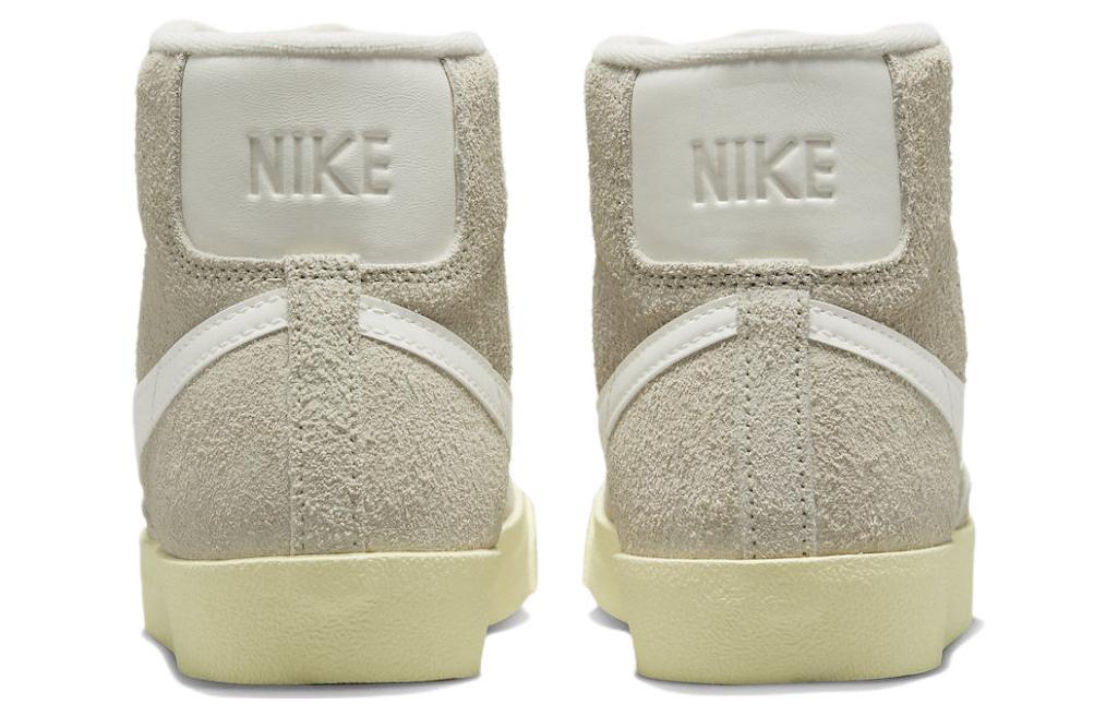 Nike Blazer 77 Vintage "Light Bone Suede"