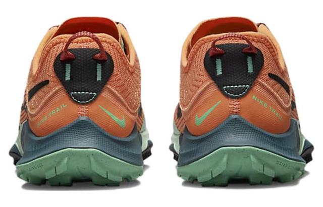 Nike Air Zoom Terra Kiger 8