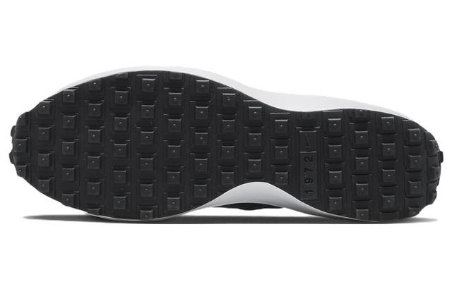 Nike Waffle Debut