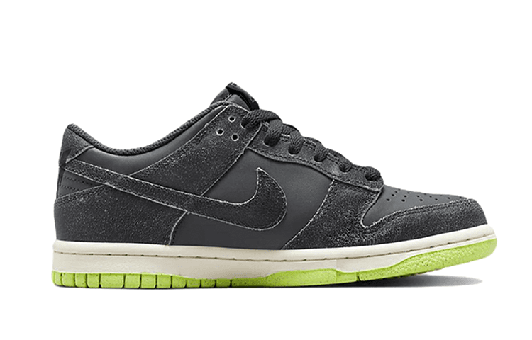 Nike Dunk Low SE "Halloween" GS