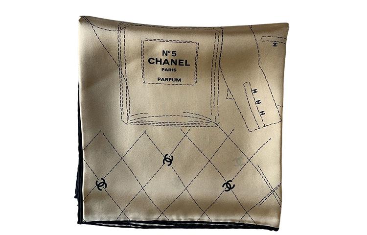 CHANEL C Logo 5