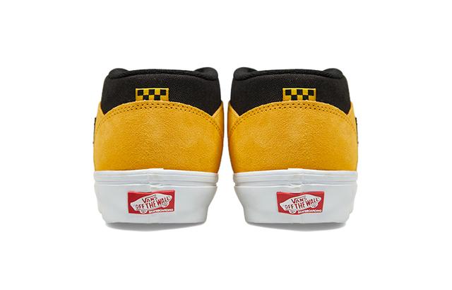 Bruce Lee x Vans Half Cab