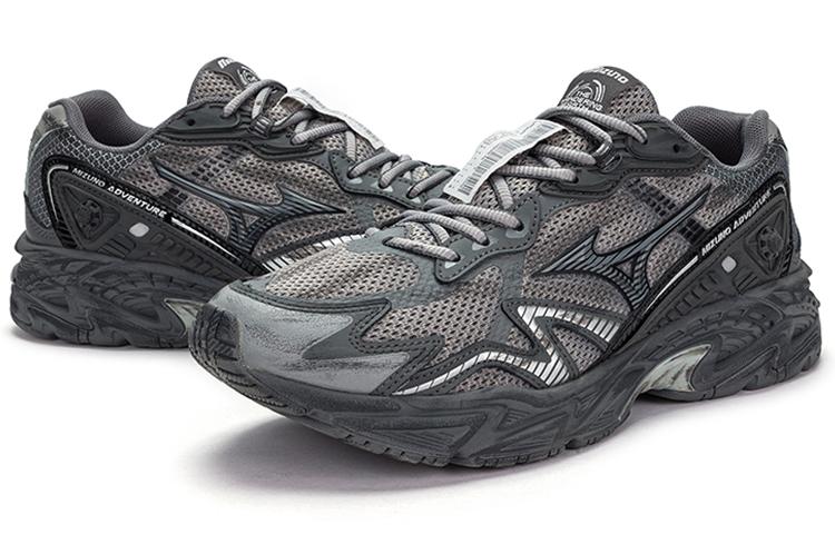 x Mizuno Adventure Twe