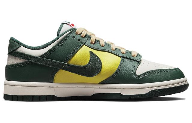 Nike Dunk Low "Noble Green"